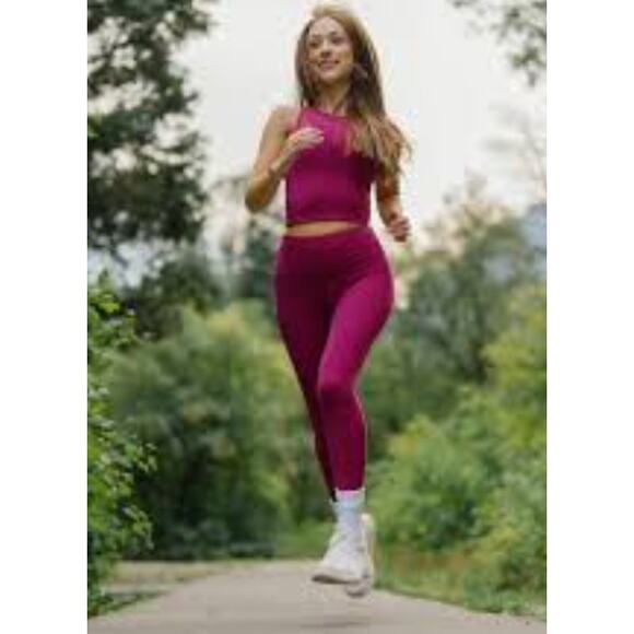 Zyia Leggings Womens SIze 12 Raspberry Unity Hi-rise 7/8 Stretch Performance NEW - Picture 1 of 11
